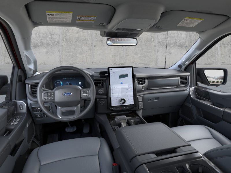 2025 Ford F-150 Lightning Flash - Photo 9