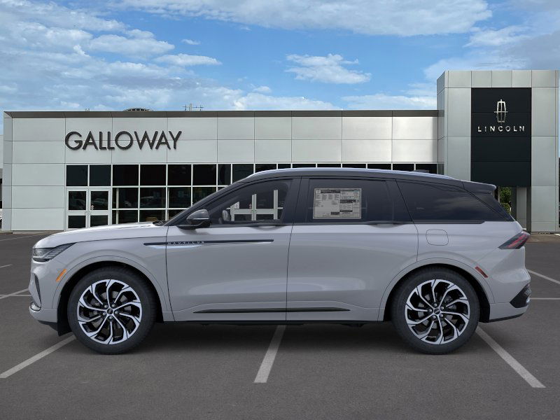 2026 Lincoln Nautilus Reserve photo 3