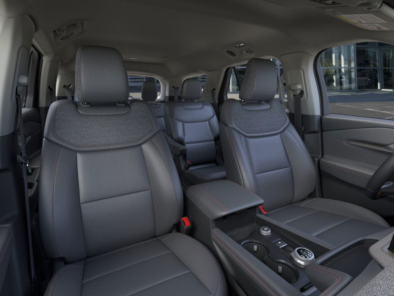 2025 Ford Explorer Active - Photo 10