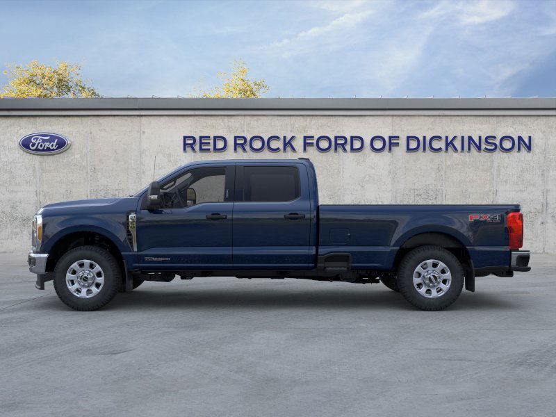2025 Ford F-350 XLT photo 3