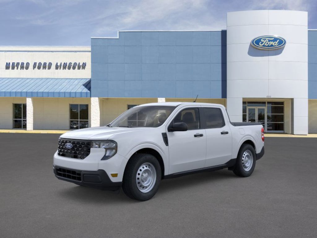 New 2025 Ford Maverick XL SuperCrew