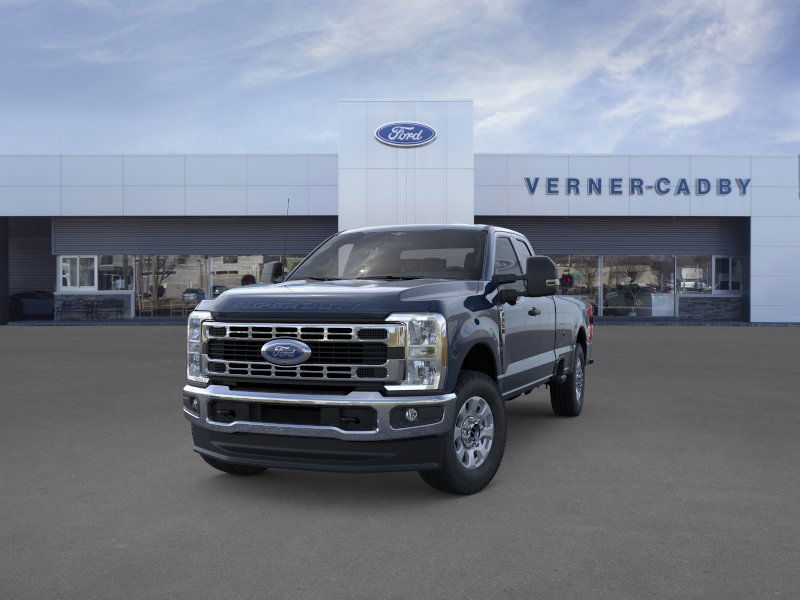 2025 Ford F-350 XLT photo 2
