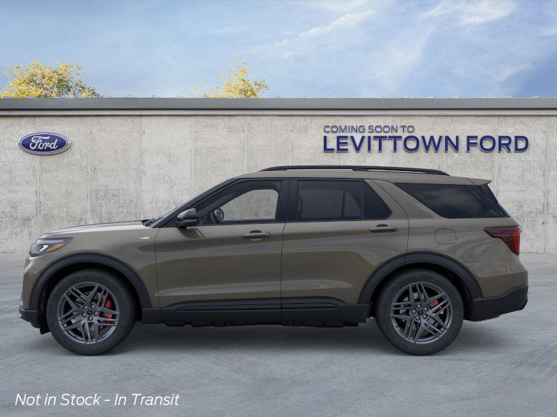 2026 Ford Explorer ST-Line photo 2