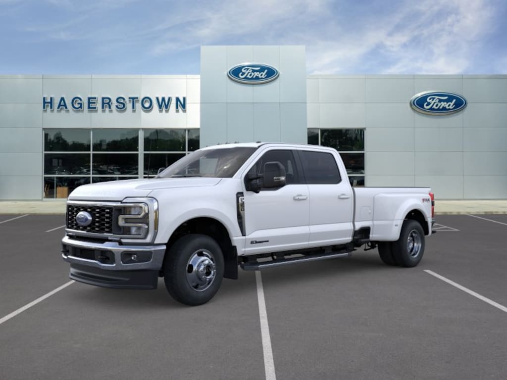New 2026 Ford F-350 Lariat Truck Crew Cab
