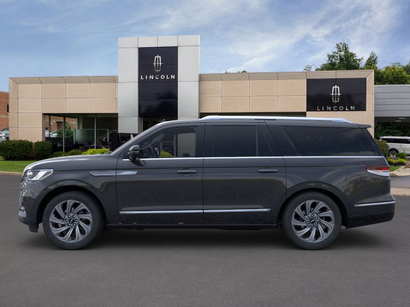 2024 Lincoln Navigator L Reserve photo 4