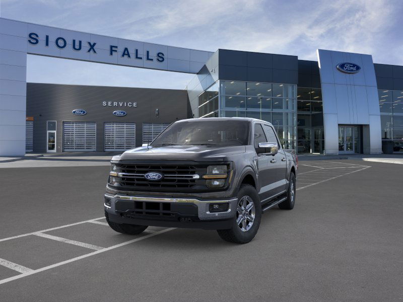 2025 Ford F-150 XLT photo 2