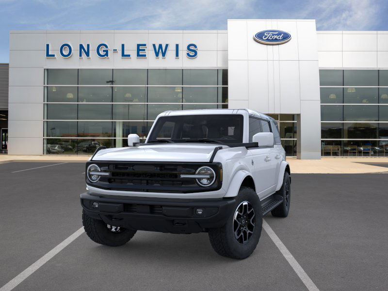 2025 Ford Bronco Outer Banks photo 2
