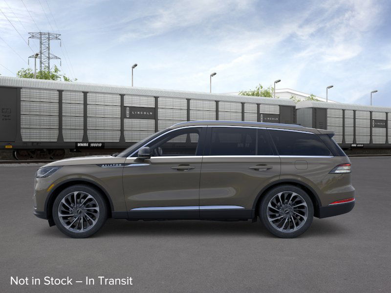 2025 Lincoln Aviator Reserve photo 2