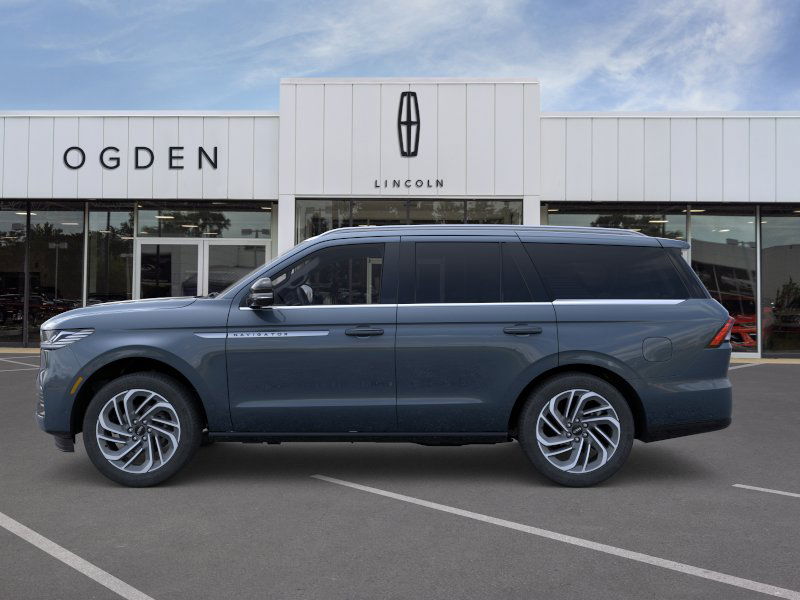 2025 Lincoln Navigator Reserve photo 3