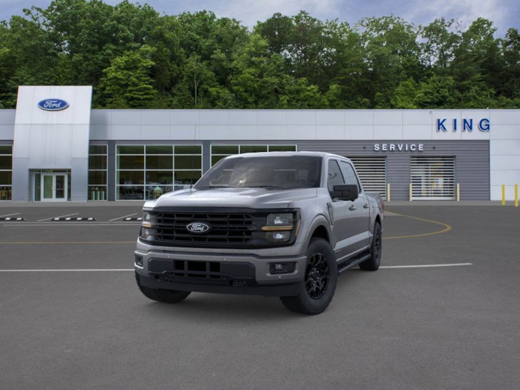 New 2025 Ford F-150 XLT Truck SuperCrew Cab