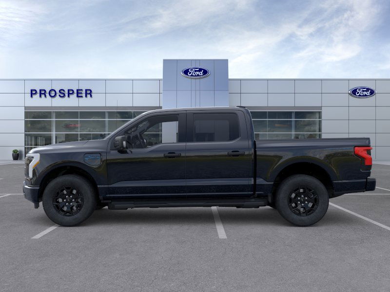 2025 Ford F-150 Lightning XLT photo 2