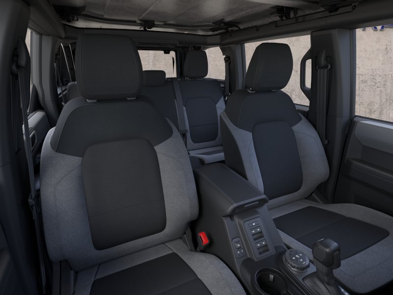 2025 Ford Bronco 4-Door Base - Photo 35