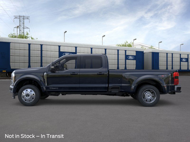 2026 Ford F-450 photo 3