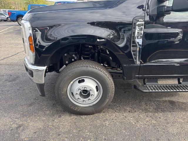 2026 Ford F-350 Super Duty Chassis Cab XL - Photo 26
