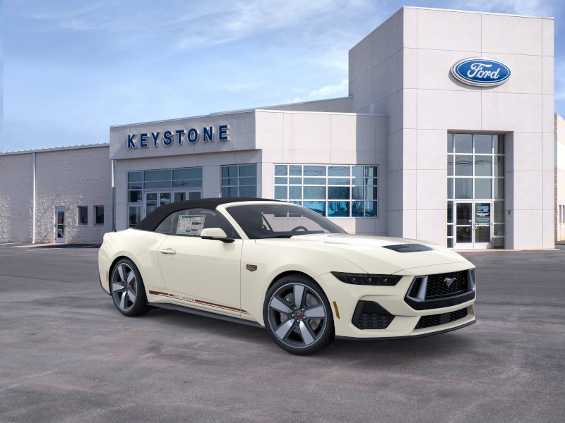 2025 Ford Mustang GT Premium Convertible - Photo 29