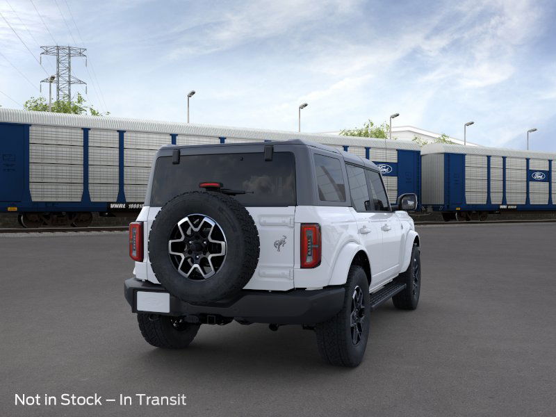 2024 Ford Bronco Outer Banks 8