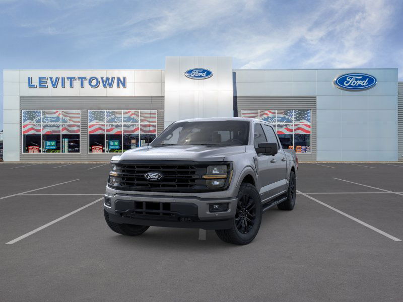 2025 Ford F-150 XLT photo 2