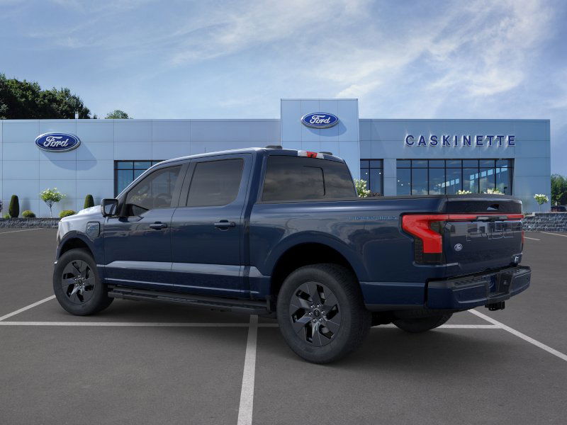 2025 Ford F-150 Lightning Lariat photo 4