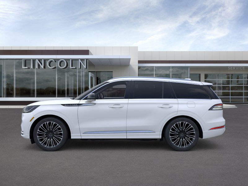 2025 Lincoln Aviator Black Label photo 2