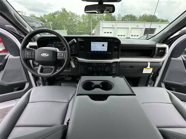 Thumbnail: 2025 Ford Econoline - 42