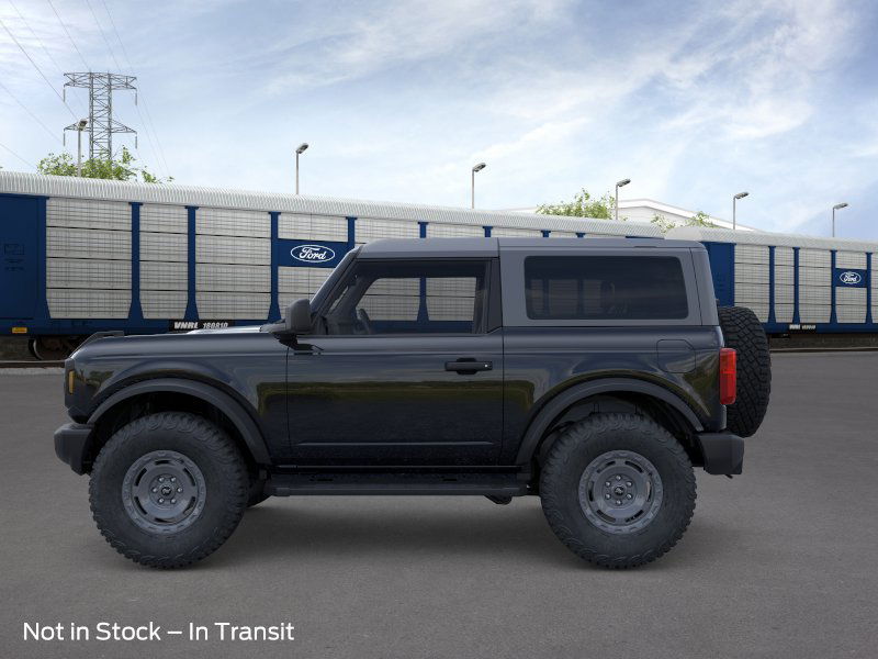 2025 Ford Bronco Base photo 3