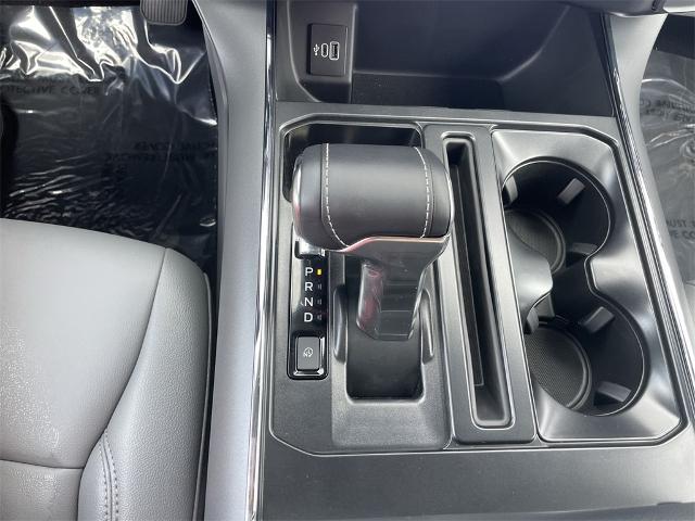 2025 Ford F-150 Lightning Flash - Photo 71