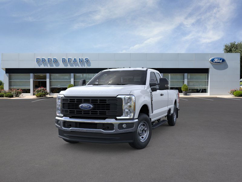 2025 Ford F-350 XL photo 3