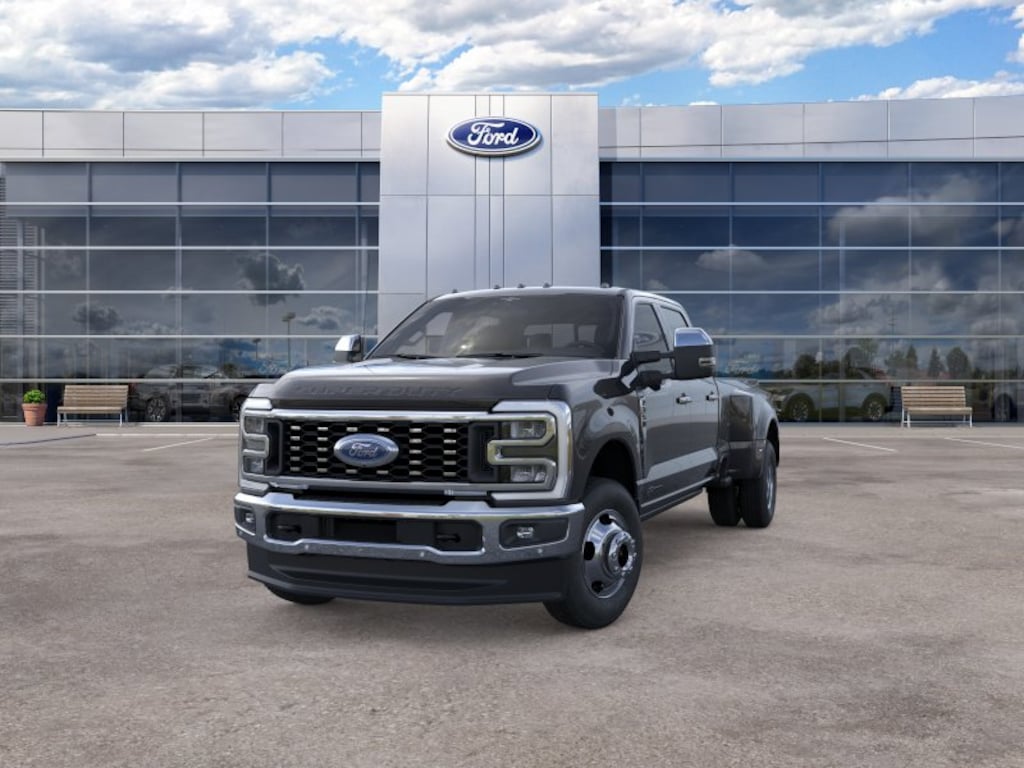 New 2026 Ford F-350 F-350® Lariat® Truck Crew Cab
