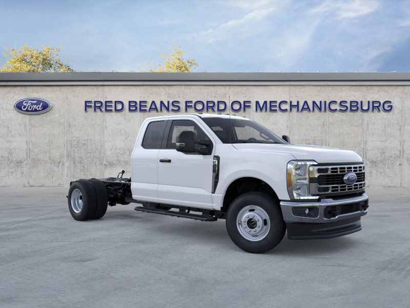 2026 Ford F-350 Super Duty Chassis Cab XL - Photo 28