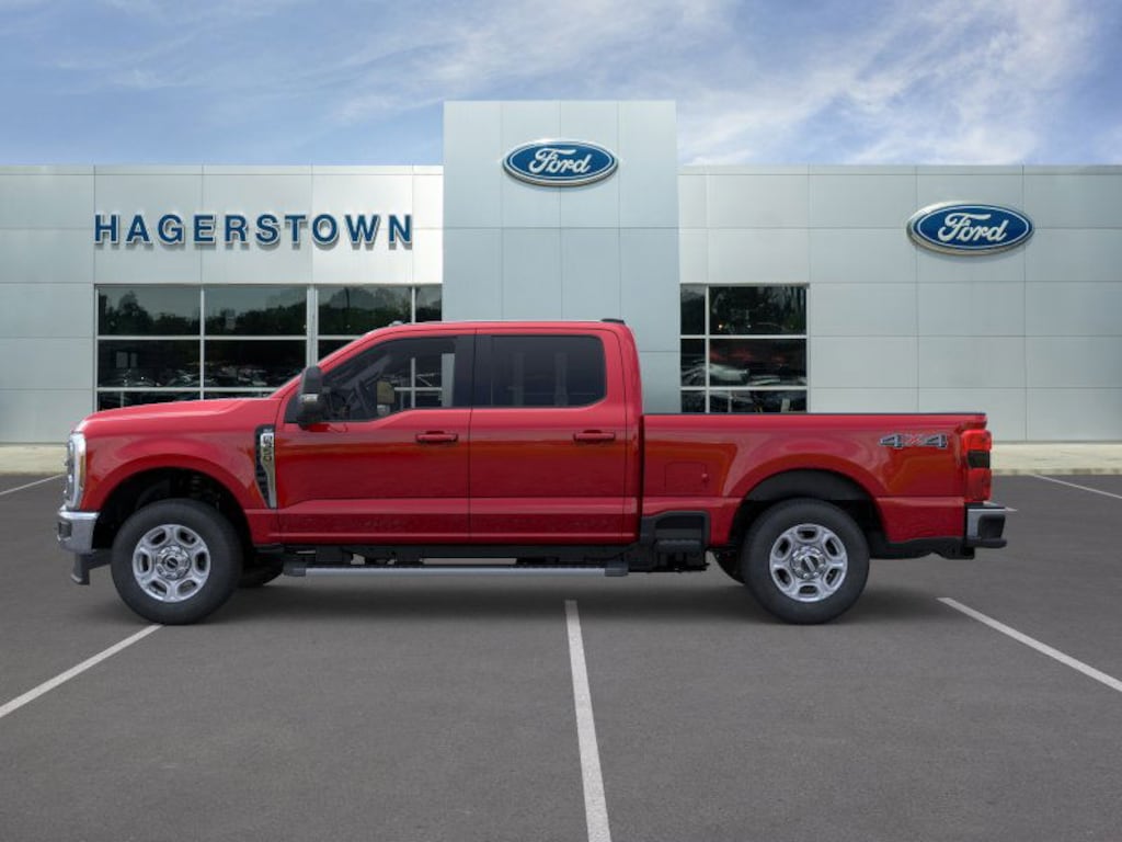 New 2026 Ford F-350 XLT Truck Crew Cab