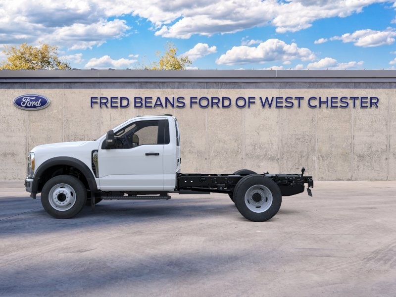 2025 Ford F-600 Super Duty Chassis Cab XL - Photo 31