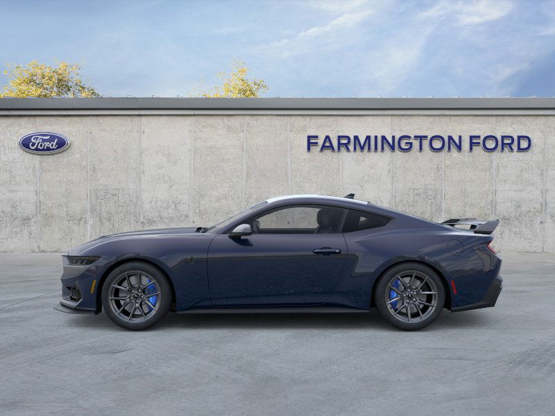 2025 Ford Mustang Dark Horse photo 3