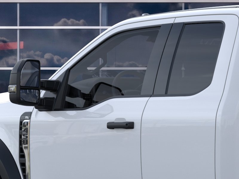 2025 Ford F-450 Super Duty Chassis Cab XL - Photo 21