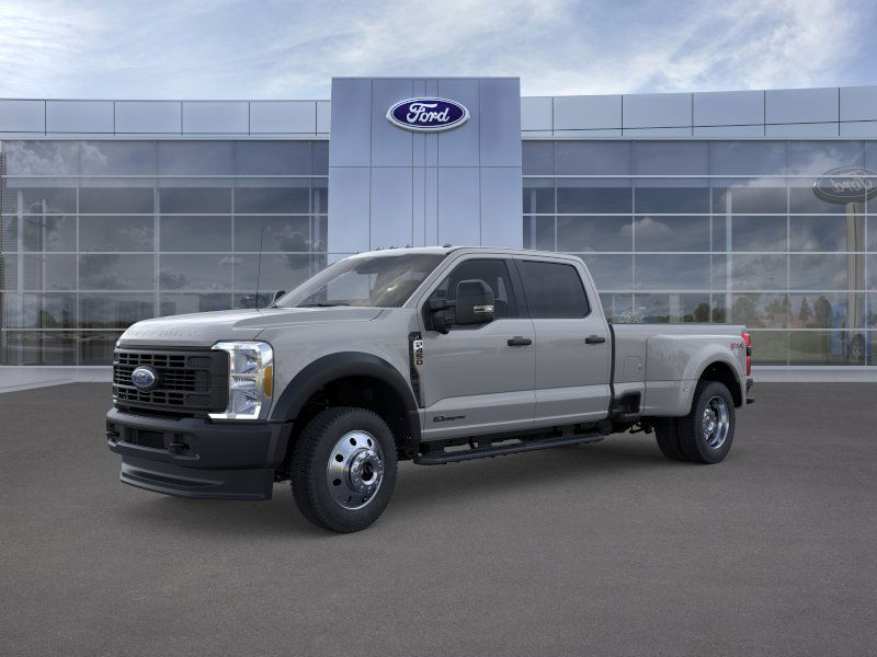 2026 Ford F-450 Super Duty XL's photo