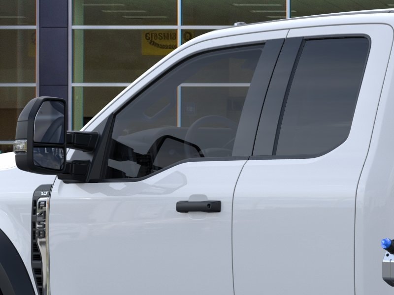2026 Ford F-450 Super Duty Chassis Cab XLT - Photo 20
