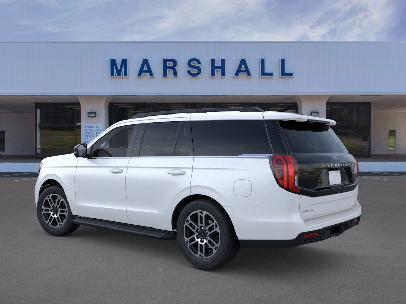 2025 Ford Expedition photo 4