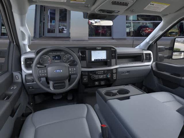 Thumbnail: 2025 Ford F-550 - 31