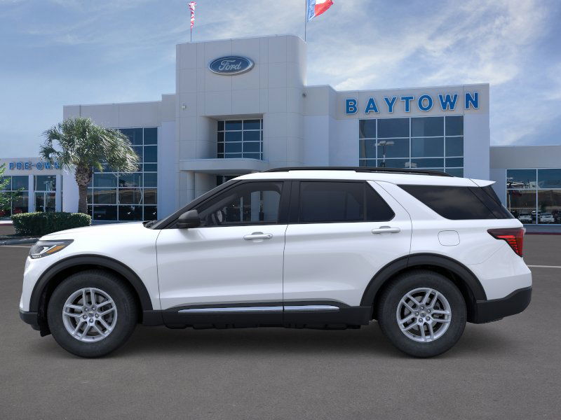 2025 Ford Explorer photo 3
