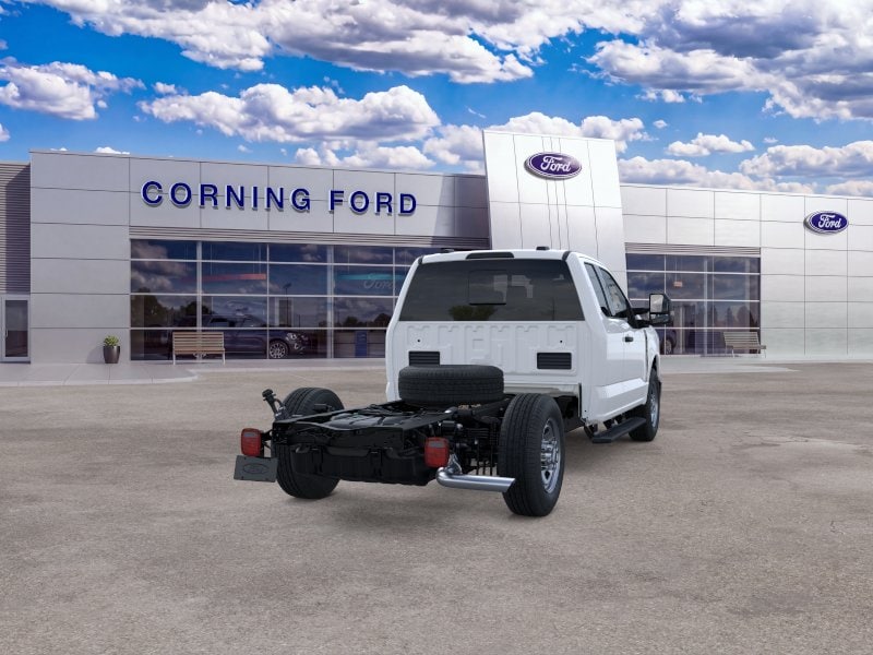 2025 Ford F-350 Super Duty Chassis Cab XL - Photo 20