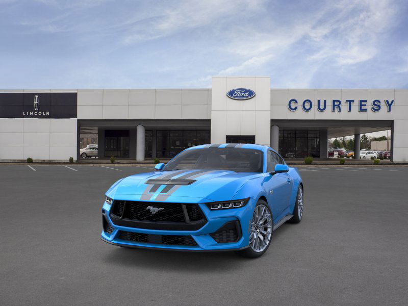 2025 Ford Mustang GT photo 2