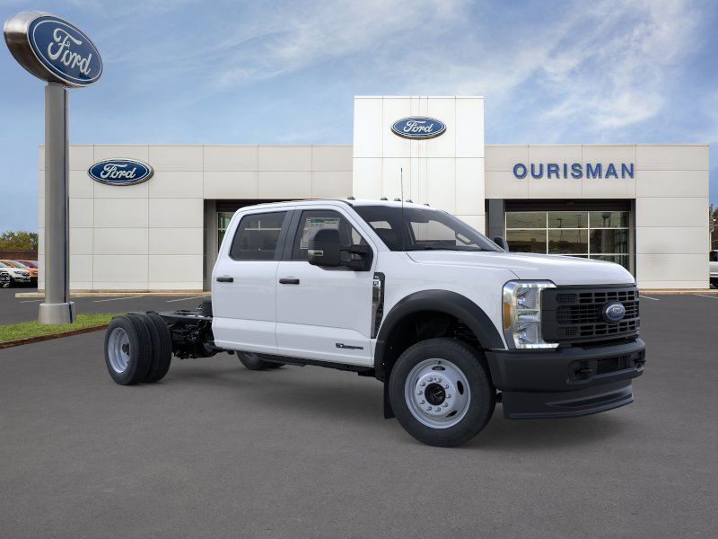 2025 Ford F-550 Super Duty Chassis Cab