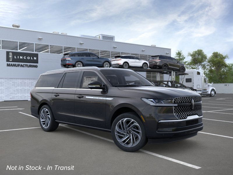2026 Lincoln Navigator Reserve's photo
