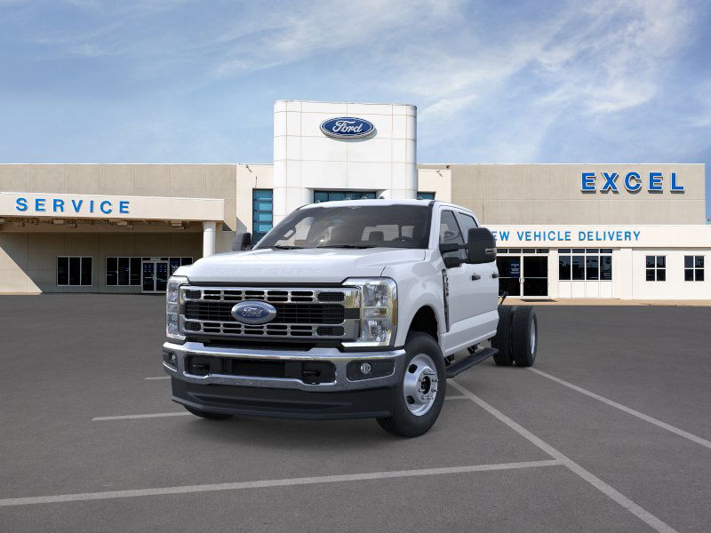 2026 Ford F-350 photo 2