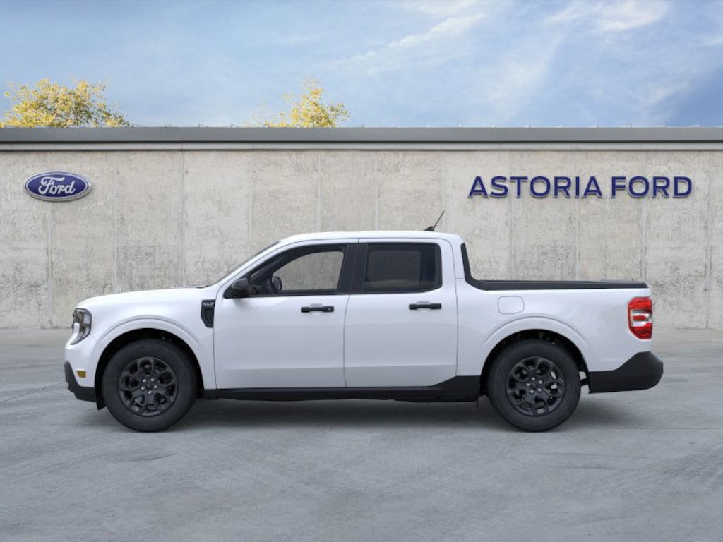 New 2025 Ford Maverick XLT Truck