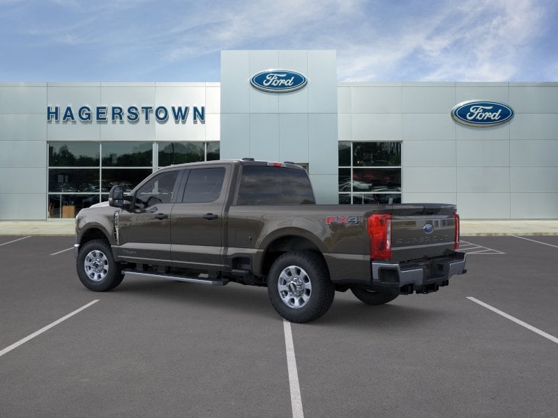 2025 Ford F-350 Super Duty XLT - Photo 10
