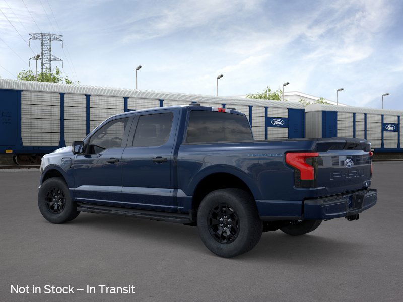 2025 Ford F-150 Lightning XLT photo 4