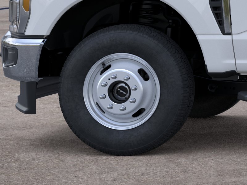 2025 Ford F-350 Super Duty Chassis Cab XL - Photo 50