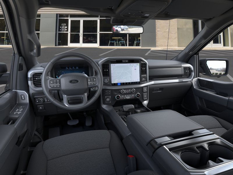 2025 Ford F-150 XLT photo 4