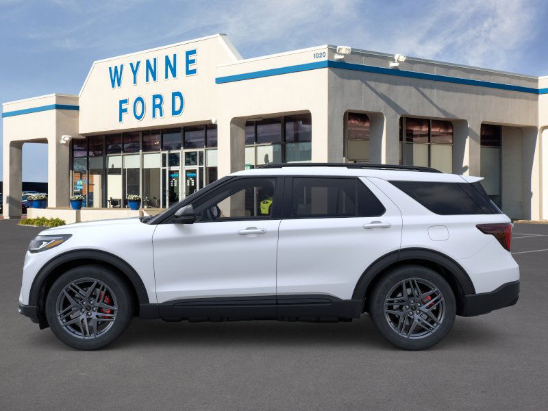 2025 Ford Explorer ST photo 3