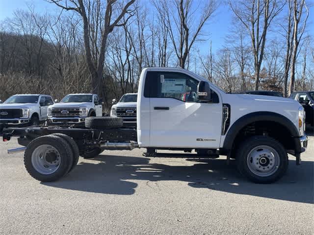 Thumbnail: 2024 Ford Econoline - 28